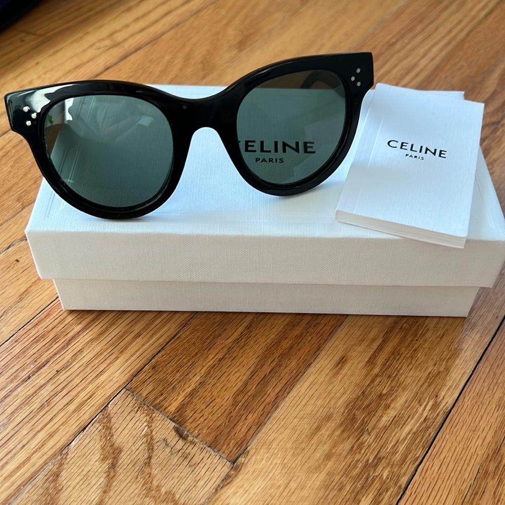 Celine Sunglasses
Will come with box and holder